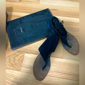 Dolce Vita black sandals, size 6
